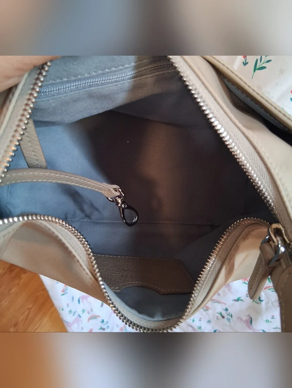 NWOT Discontinued Senreve Strati Sporta Beige Nylon Neutral Quiet Luxury Purse